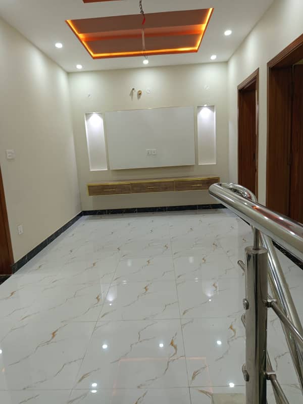 5 MARLA BRAND NEW HOUSE FOR SALE IN VERY REASONABLE PRICE ( BLOCK C NEW LAHORE CITY PHASE 2 ) 9