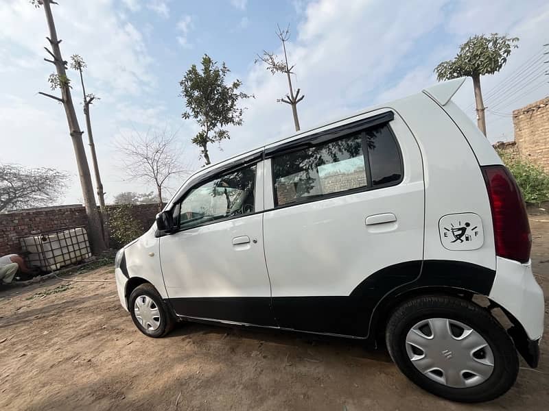 Suzuki Wagon R 2017 4