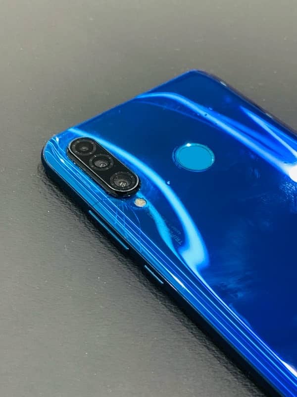 HUAWEI    P30    light     (4/128gb) 3