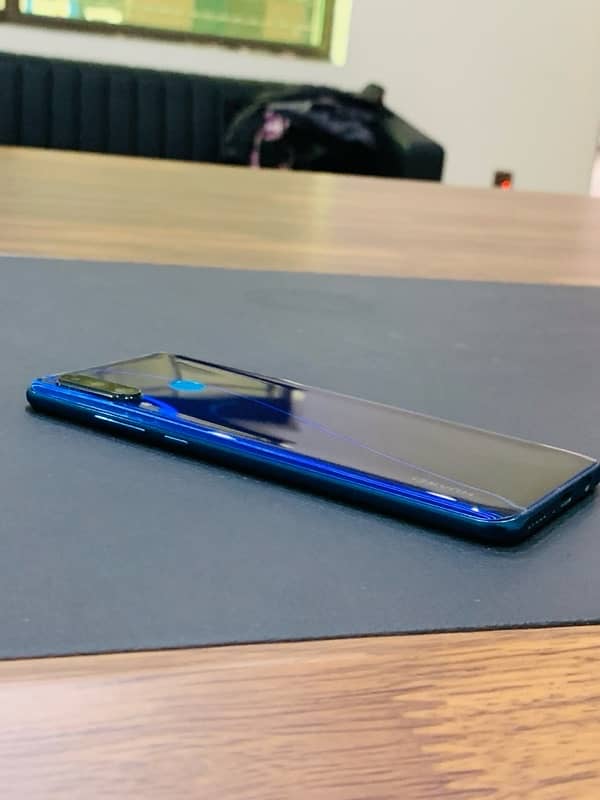 HUAWEI    P30    light     (4/128gb) 7