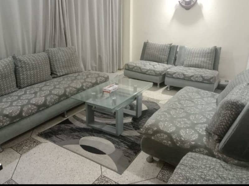 sofa set 7 seater,2 stool,table,carpet 0