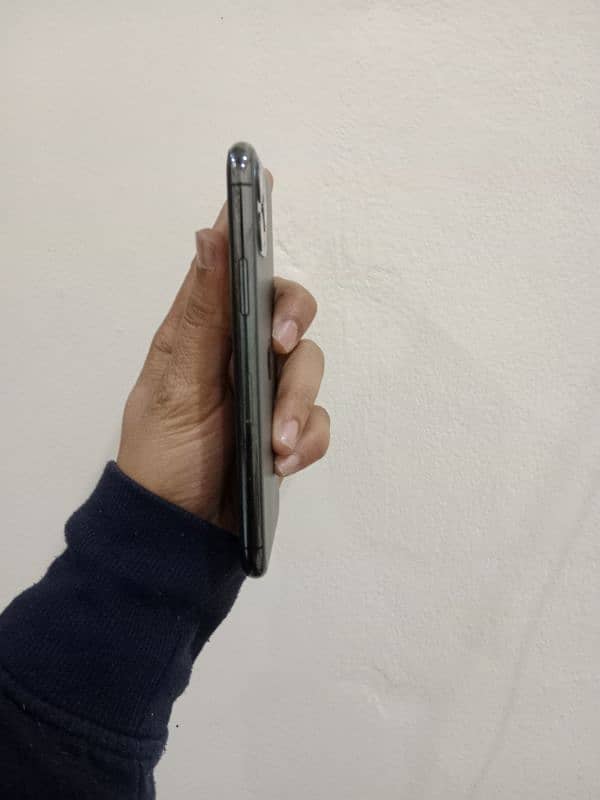 iphone 11 pro 256gb pta approved 1