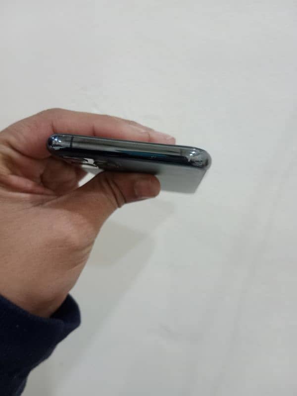 iphone 11 pro 256gb pta approved 3