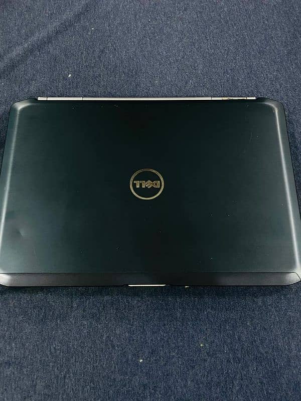 Dell latitude 5520 4gb ram 500gb hdd 0