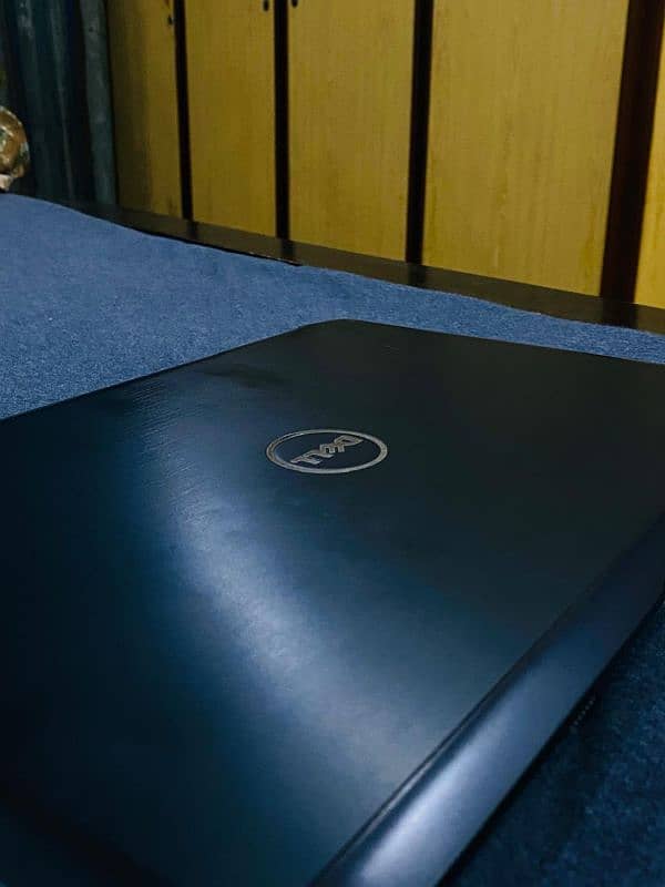 Dell latitude 5520 4gb ram 500gb hdd 8