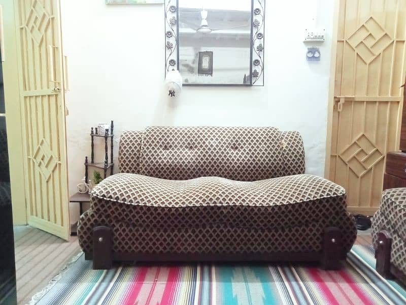 5 Seater Sofa Best condition 0