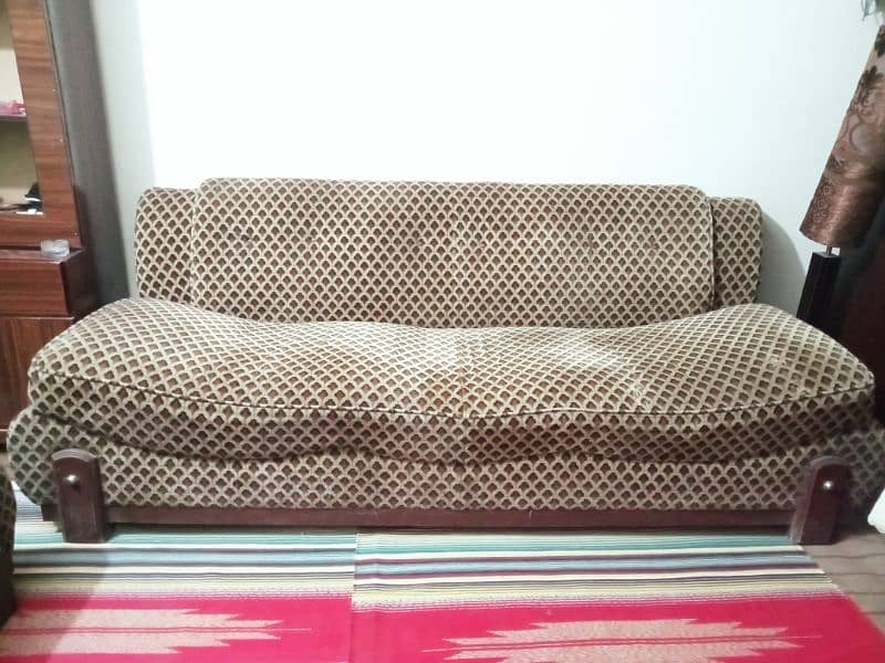 5 Seater Sofa Best condition 1