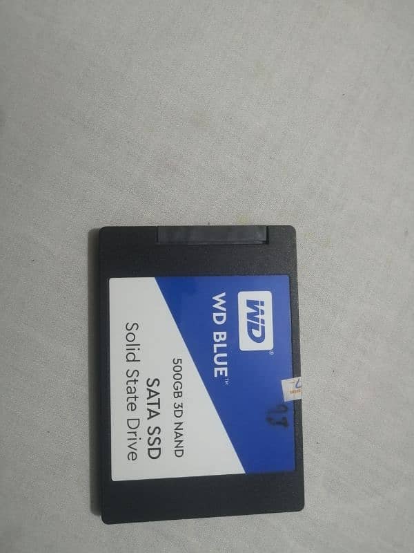 WD Blue 500GB SATA SSD 0