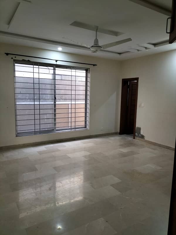 1 Kanal Beautiful Ground And Basement Available For Rent 0