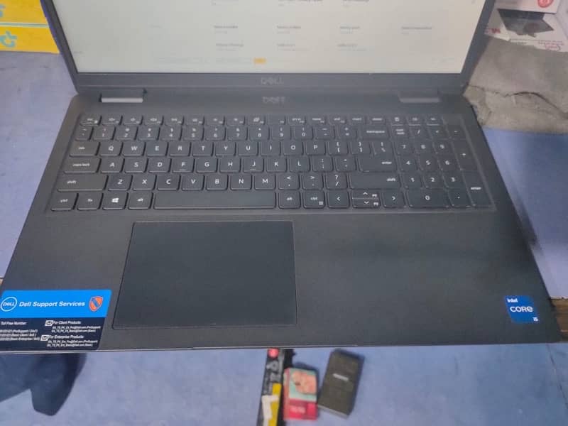 Dell latitude i5 3520 he i5 11th gen 8Gb Ram 256 nvme M2 15.6" 0