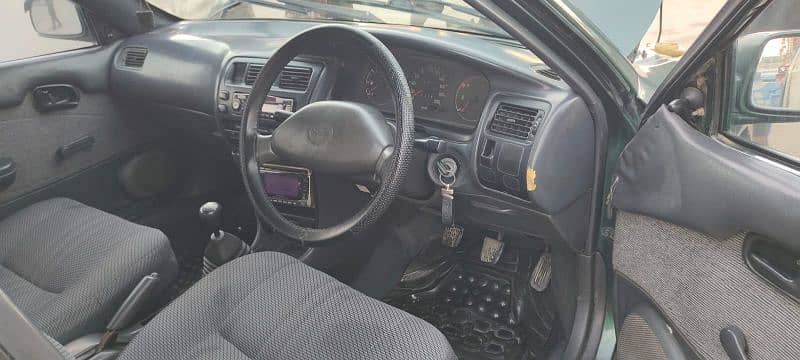 Toyota Corolla 2.0 D 1998 8