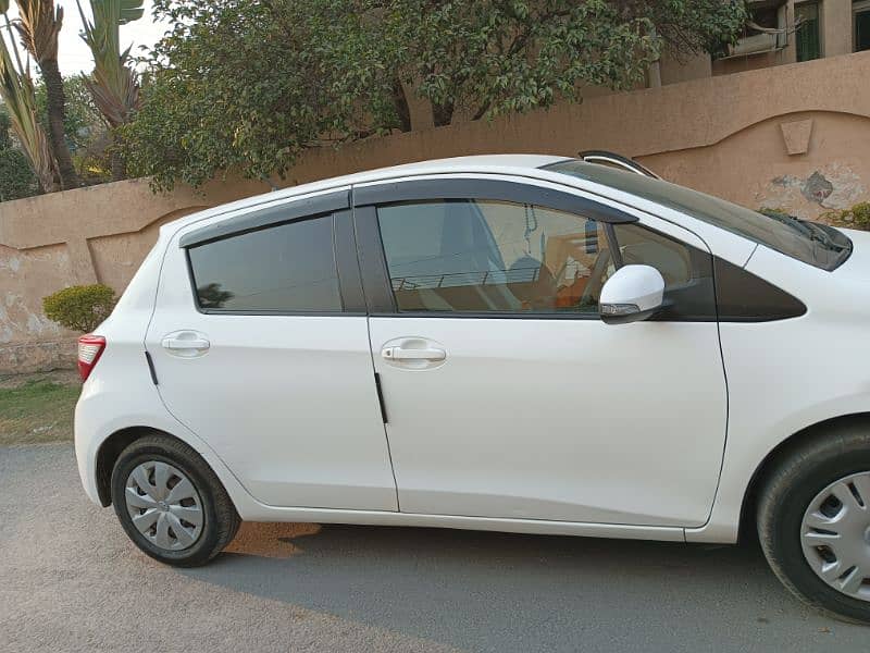 Toyota Vitz 2018 6