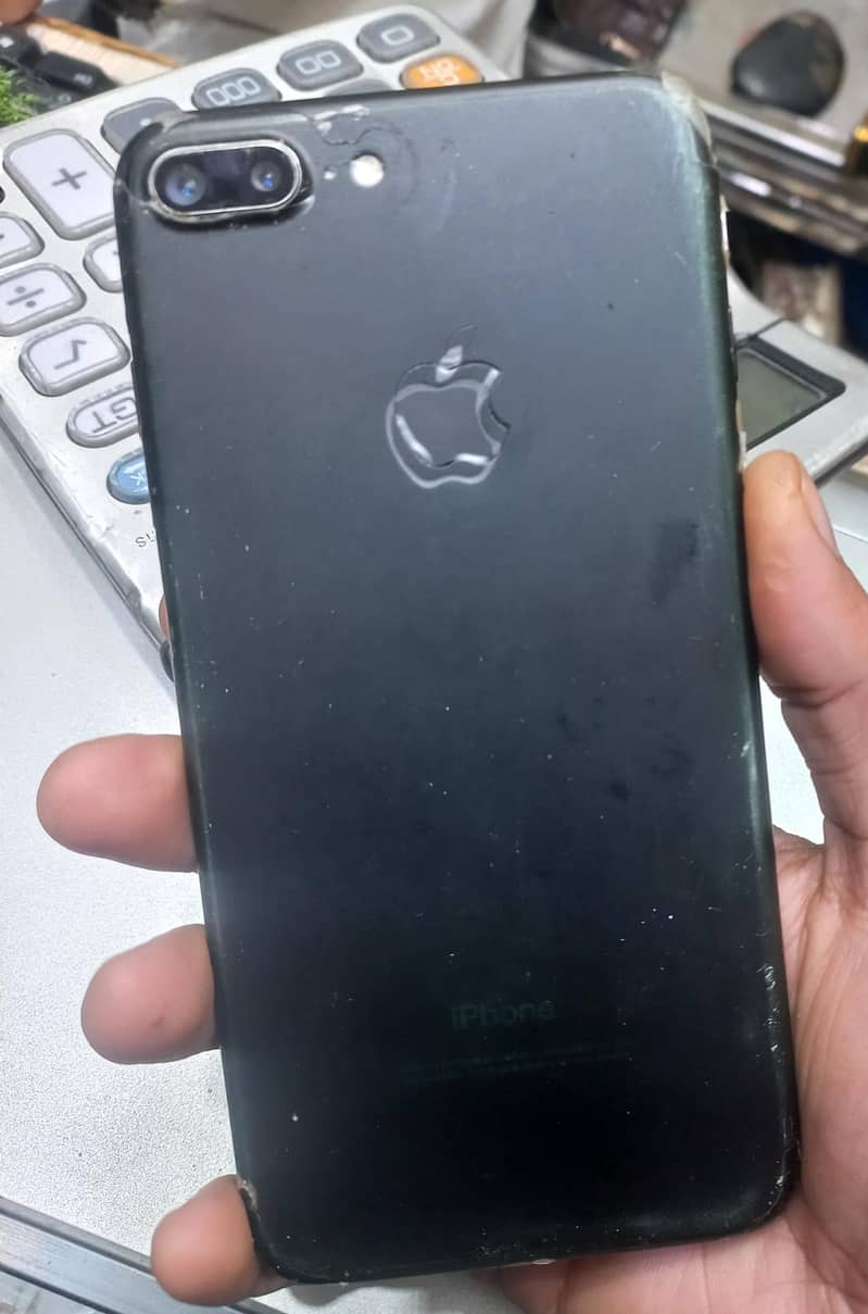 Apple iPhone 7 Plus 3