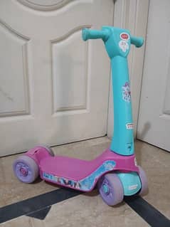 kids Elsa Scooty in Good Condition