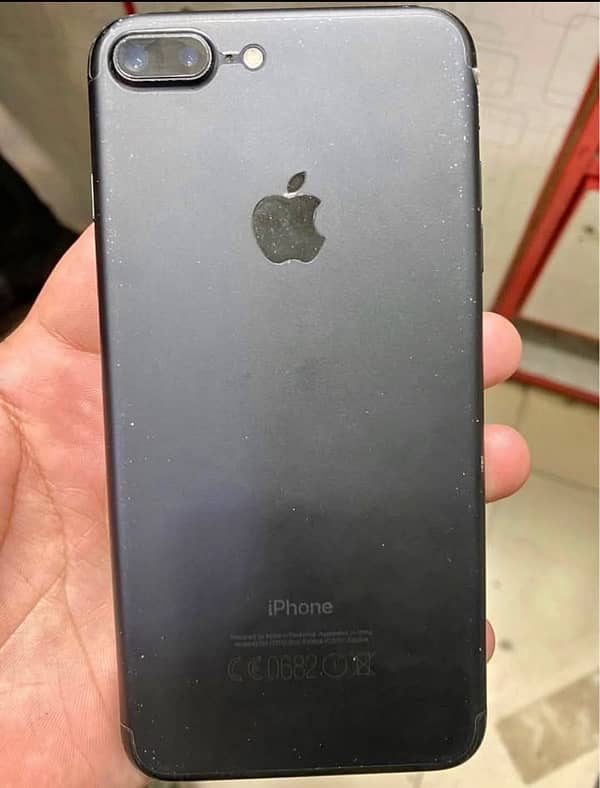 iphone 7plus 128gb pta approved 1