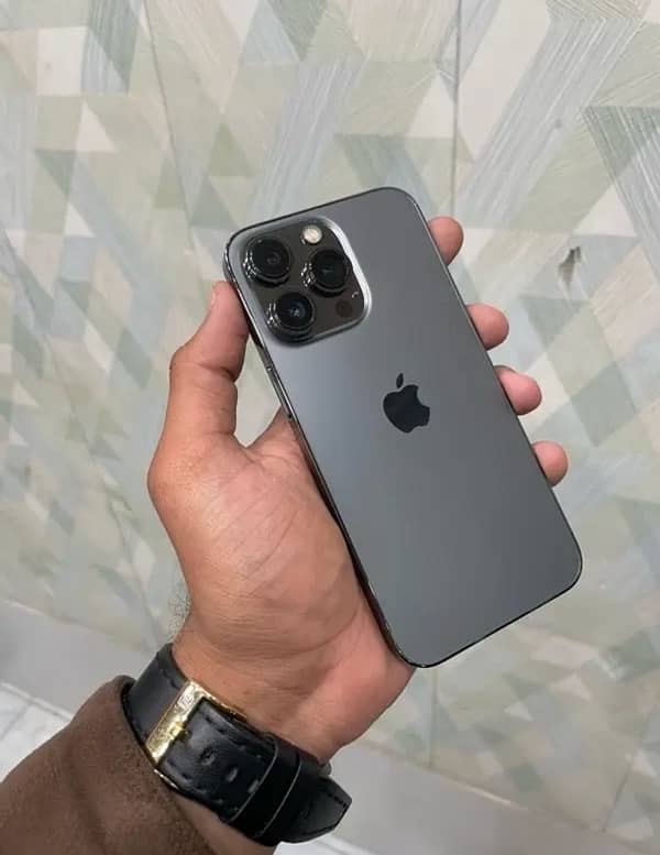 iphone 13 pro 128Gb Urgent sale 0