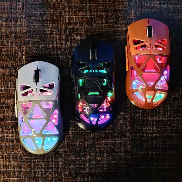 M7 RGB Wireless Gaming Mouse • Tri Mode Connectivity 0