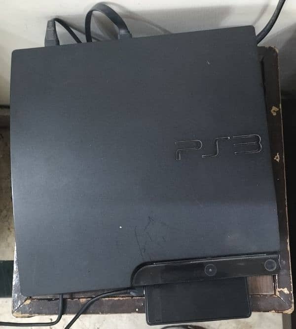 PS3 IN 10/8 CONDITION with games 0