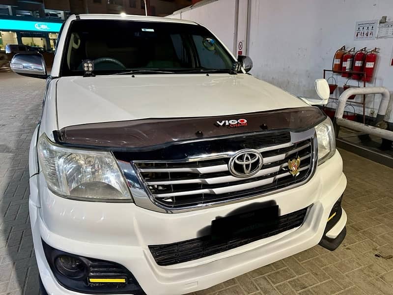 Toyota Hilux 2013 1