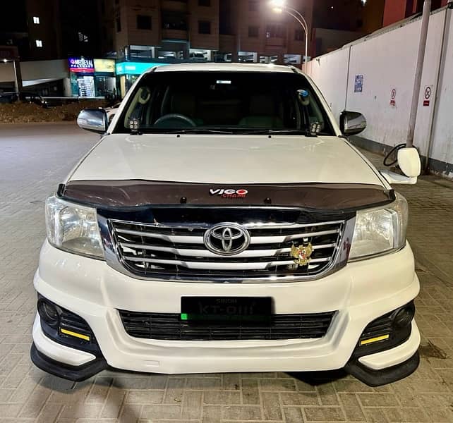 Toyota Hilux 2013 5