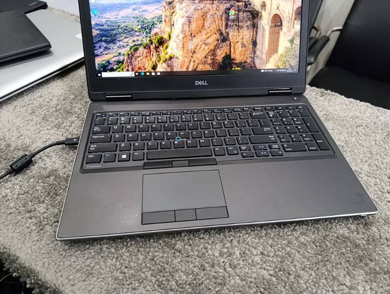Dell Precision 7540 Core i7 9th Generation 32/512 NVME 4GB Nvidia GC 4