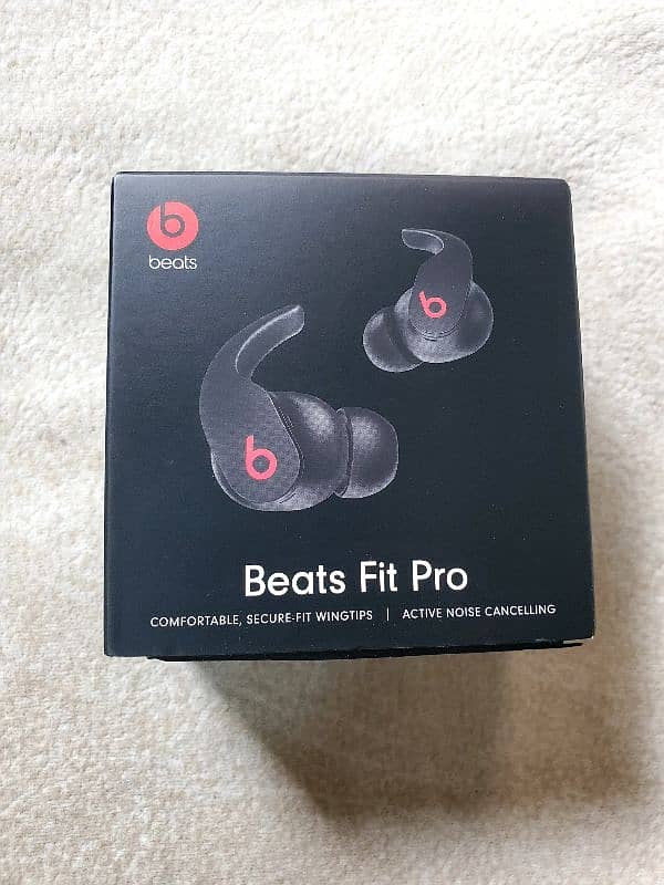 BEATS FIT PRO (APPLE BRAND) 0