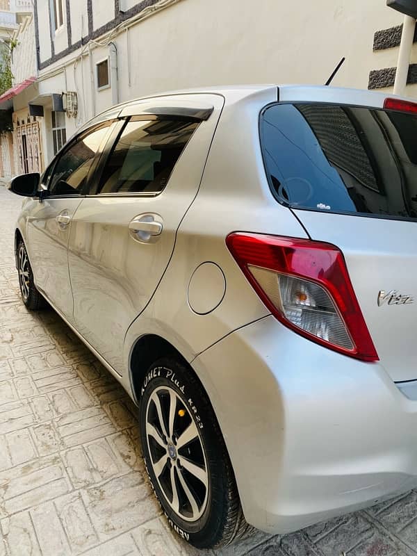 Toyota Vitz 2012 5