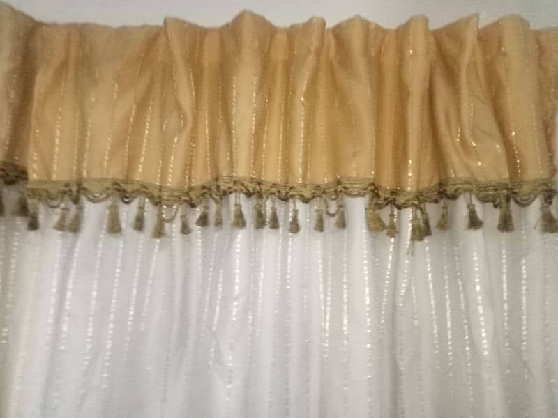 curtain 1