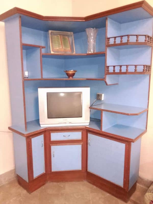 Tv corner 3