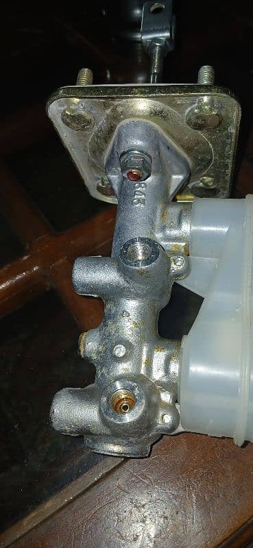 Brake master cylinder 2