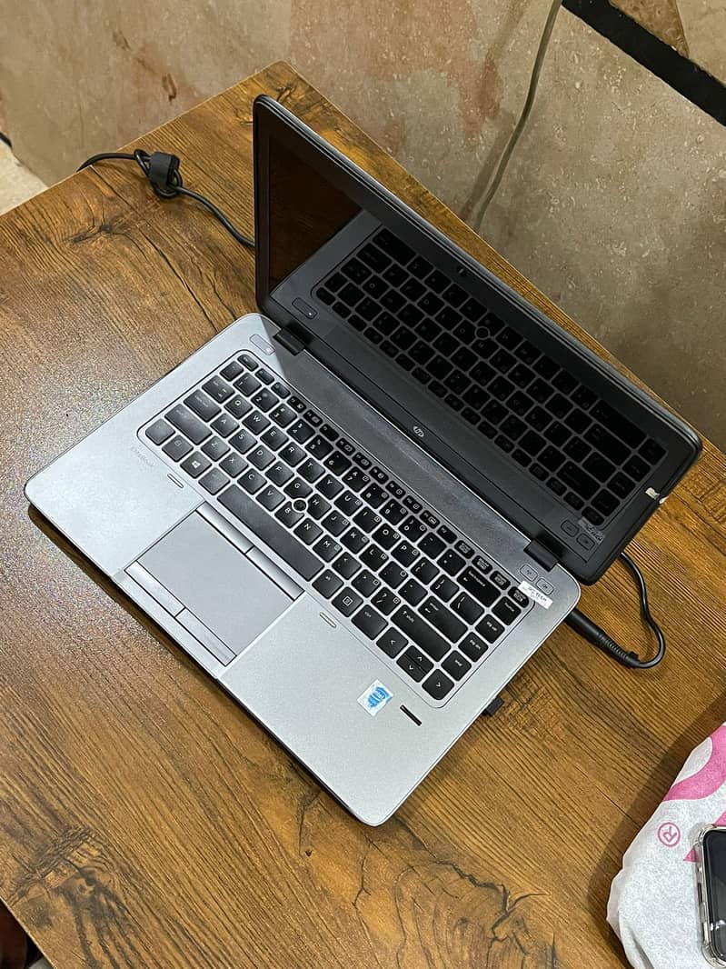 Hp Ellite book i5 5th generation 6