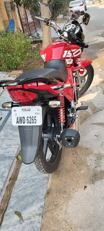 CB 150 F Brand new condition 2