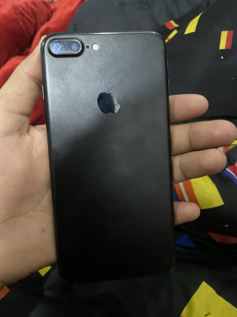 Apple iPhone 7 Plus 0