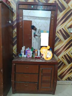 dressing table