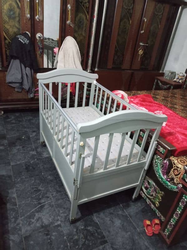 kids bed good condition 03214596598 0