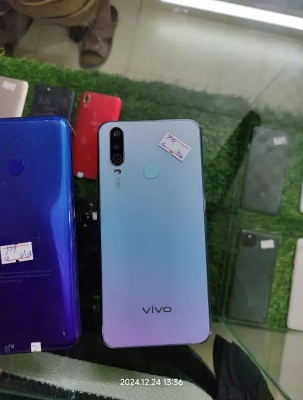 Vivo S1 6gb 128gb indisplay Fingerprint Vivo Y17 118gb Vivo Y19 128gb 2