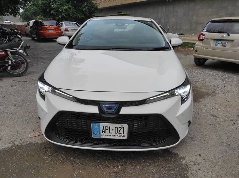 Toyota Corolla X Hybrid 0