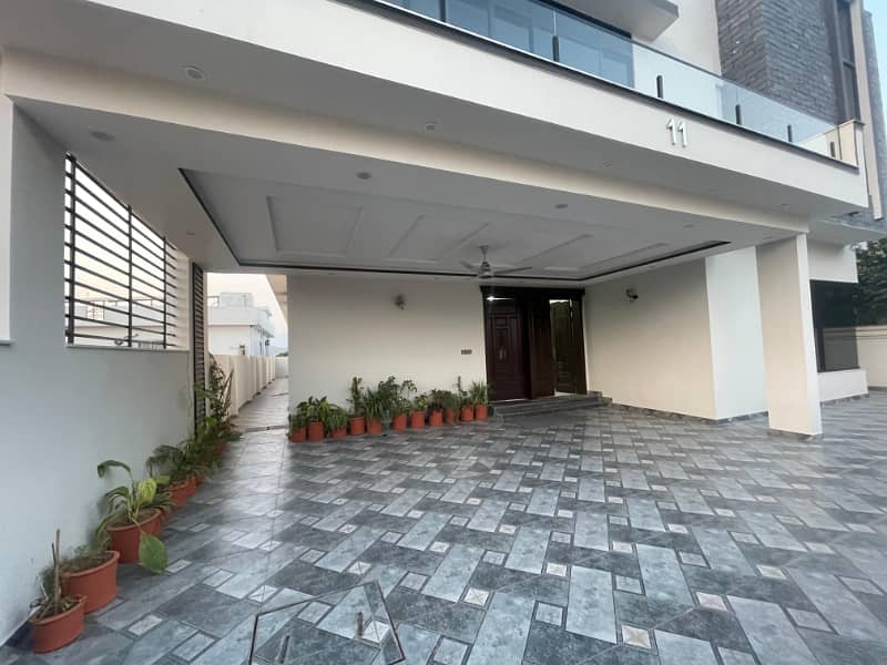 1-Kanal Ground Floor for Rent 14