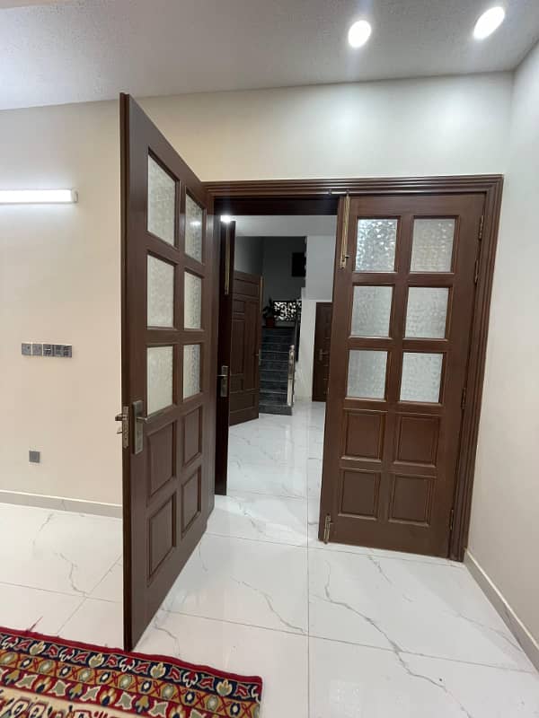 1-Kanal Ground Floor for Rent 21