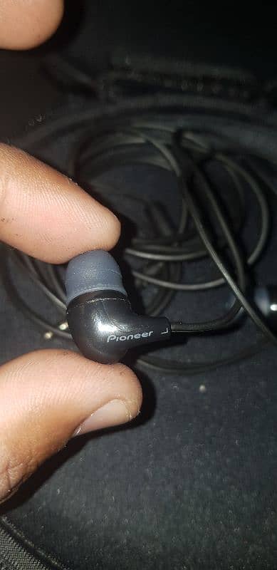 Bose headphone ' Sony ' jvc ' soundblaster ' pioneer & other brands 19