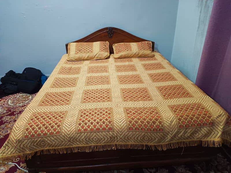 Antique Walnut Wood Bed for Sale – Affordable & Durable! 7