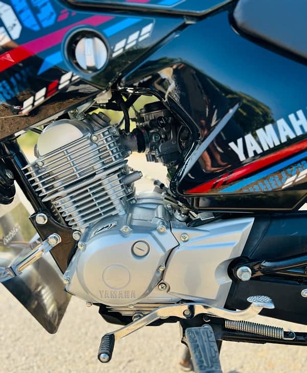 Yamaha YBR 125G Model 2023 4