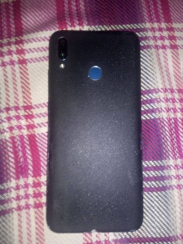 Huawei Y9 4 64 With original box 3