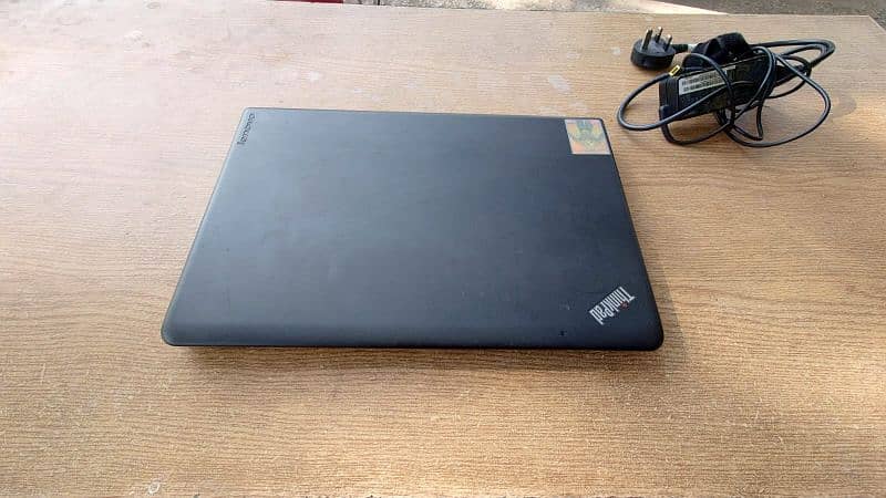 lenovo E550 thinkpad laptop 1