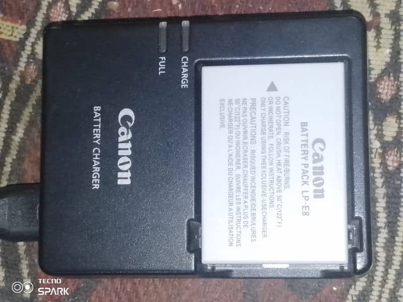 urgent sale Canon DSLR camera photo 0