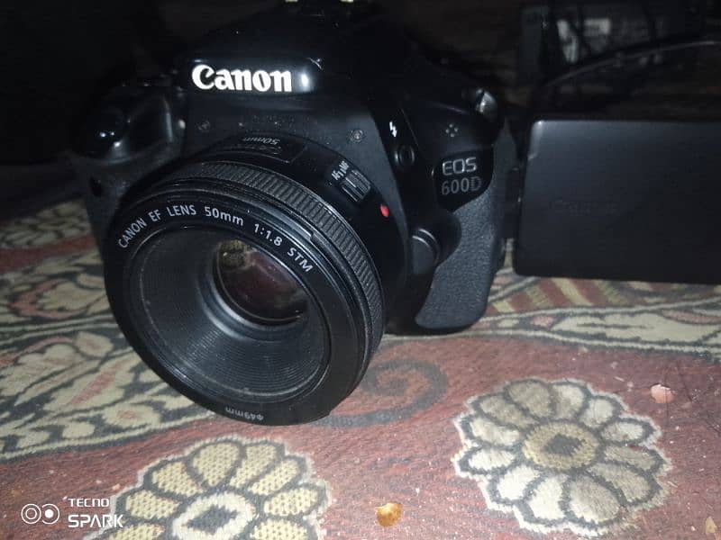 urgent sale Canon DSLR camera photo 3