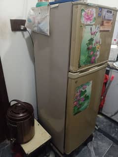 Dawlance medium sized refrigerator