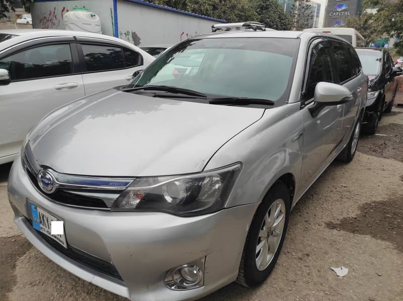 Toyota Corolla  Fielder G Hybrid 2014 1