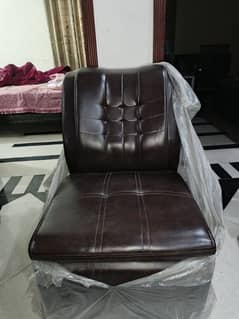 Single Seater sofa 3 pieces 5500 each