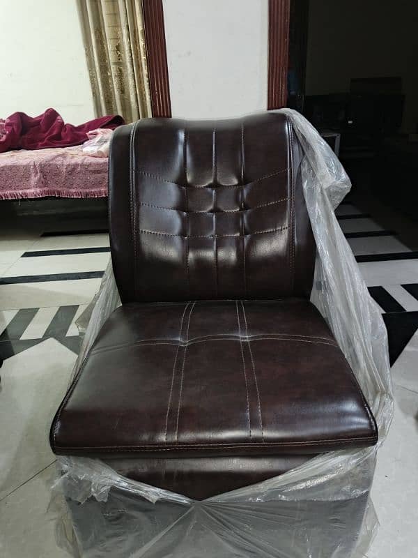 Single Seater sofa 3 pieces 5500 each 0